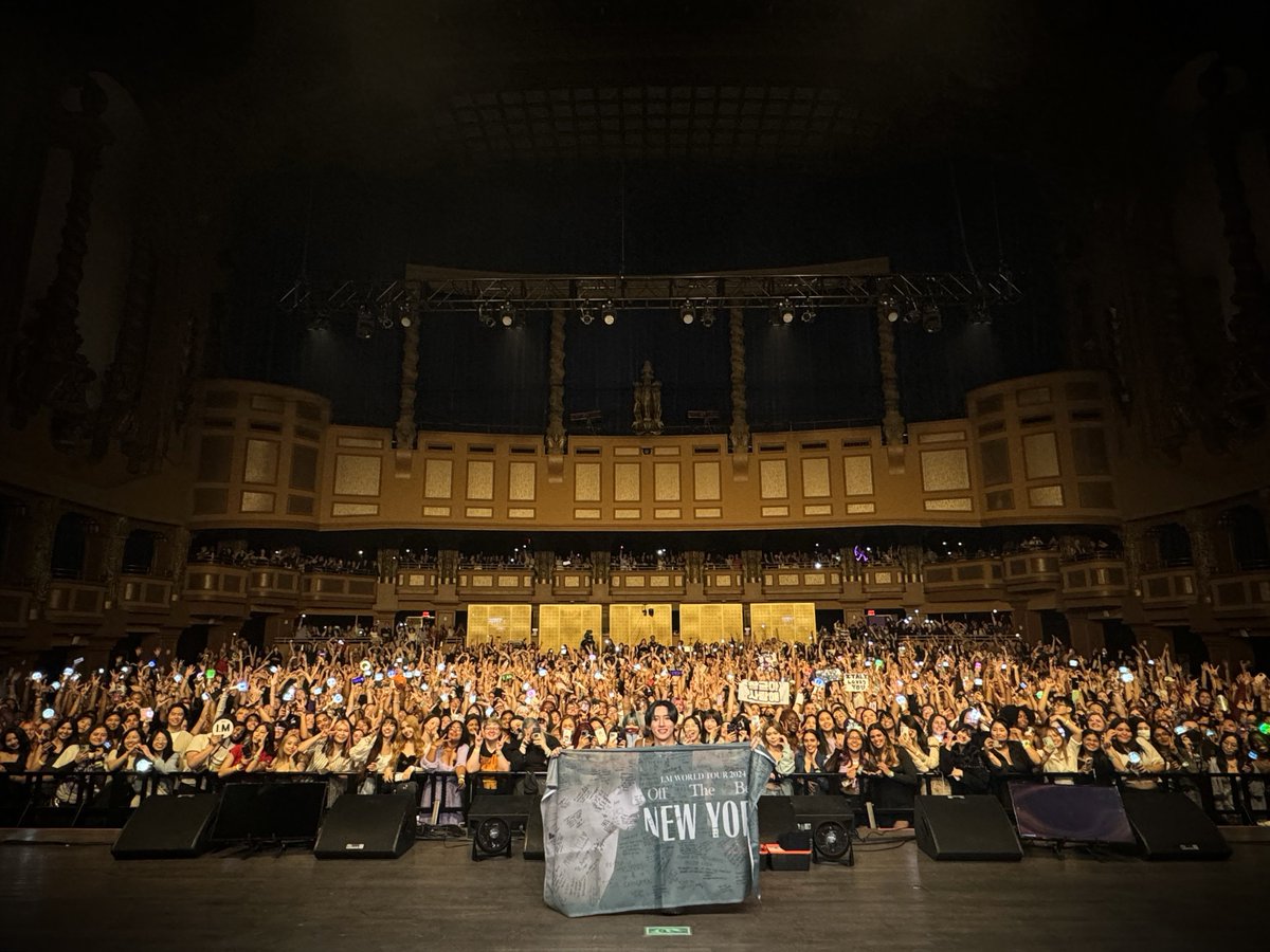 imteamim's tweet photo. I.M WORLD TOUR 2024 〈Off The Beat〉 IN NEW YORK🖤

#IM #아이엠
#OffTheBeat
#IM_WORLDTOUR_2024
#IM_OffTheBeat_IN_NEWYORK https://t.co/jyrxJBBCsn