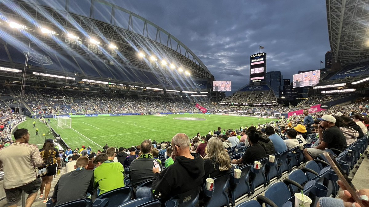 tonsol1983's tweet image. Hasta el momento buen juego entre @SoundersFC  vs @PumasMX