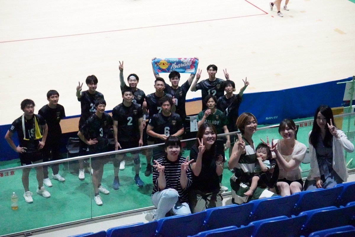 EZOLUDY8's tweet photo. 【 2024年度全日本６人制バレーボールクラブカップ 男子選手権大会43ndジャパン・クラブカップ 】
今大会結果：ベスト8 ※2年連続ベスト8
Instagramライブご覧いただき、また、たくさんのご声援ありがとうございました🙇
来年はベスト4狙います❤️‍🔥 https://t.co/UcTyPghkLU
