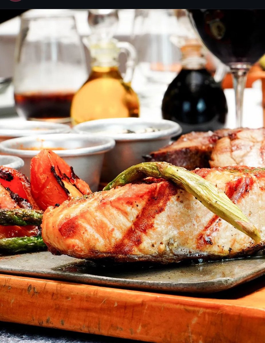 Tierra y Mar

Tu escoges que mundo deseas degustar

Reserva:
📱 WhatsApp: +57 314 4356985
☎️ Teléfono: 601-7048757
📧 Correo: hola@la-cabrera.co

#LaCabreraColombia