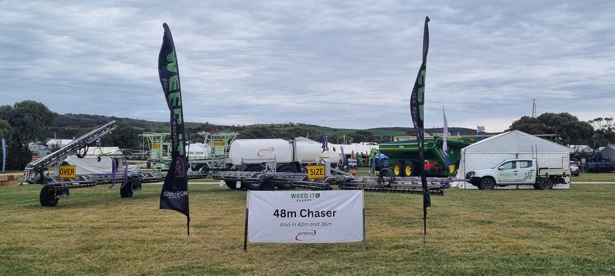 Beautiful part of the world right here on the Eyre Peninsula ! Day one Eyre Peninsula Field days 💥
<a href="/brendanw59/">Brendan Williams</a> , Hamish and Mark on deck
