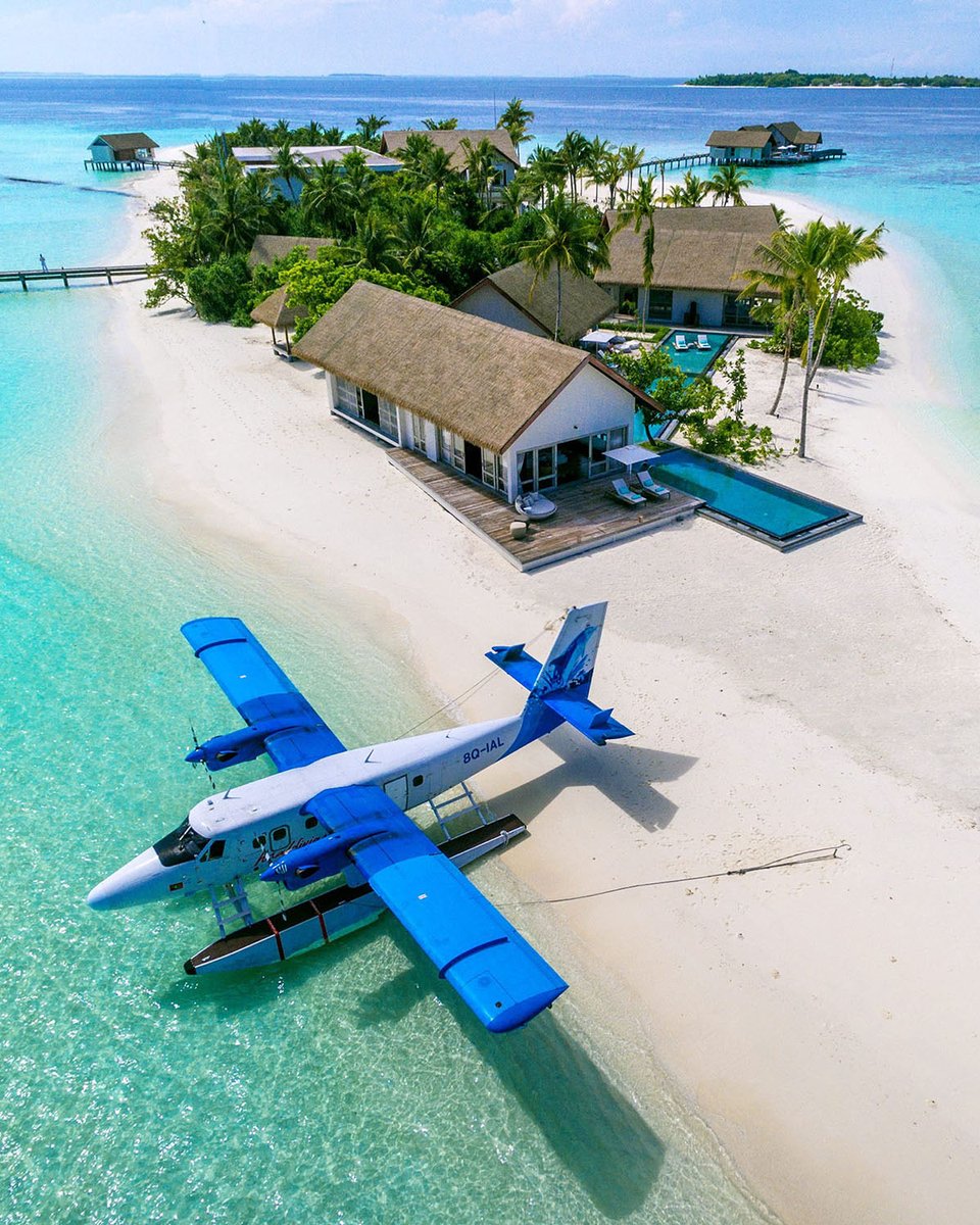 Four Seasons Maldives Private Island at Voavah⁠
⁠
A Maldives Island to call your own. ⁠
⁠
#FourSeasons #FourSeasonsMaldives #PremierDestinations #UltimateLuxury #PrivateIsland #PremierMoments #LuxuryVillas #PrivateSeaplane #UniqueVillas #SustainableLuxury