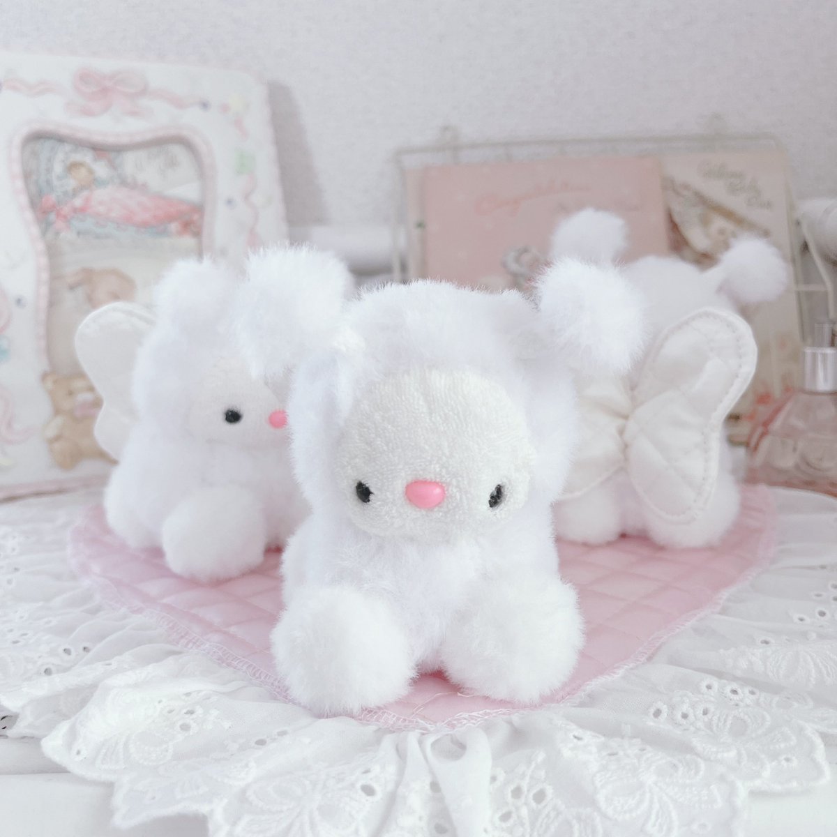 melon_DOLL's tweet photo. あまりにも可愛い
ちょうちょのぬいぐるみが生まれました♡
#melonDOLL https://t.co/9DVAeVnN8G