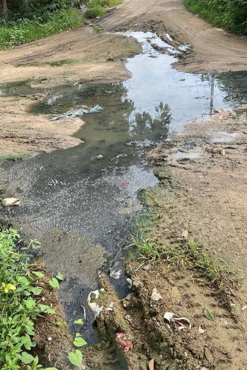 techfest1987's tweet photo. Even after repeated requests from spring valley kondapur serlingampally near freedom park this is the situation kindly resolve @HMWSSBOnline @hmwssbgmom14 @hmwssbgmom15 @CommissionrGHMC @adabalaramana https://t.co/zffMxdYPxZ