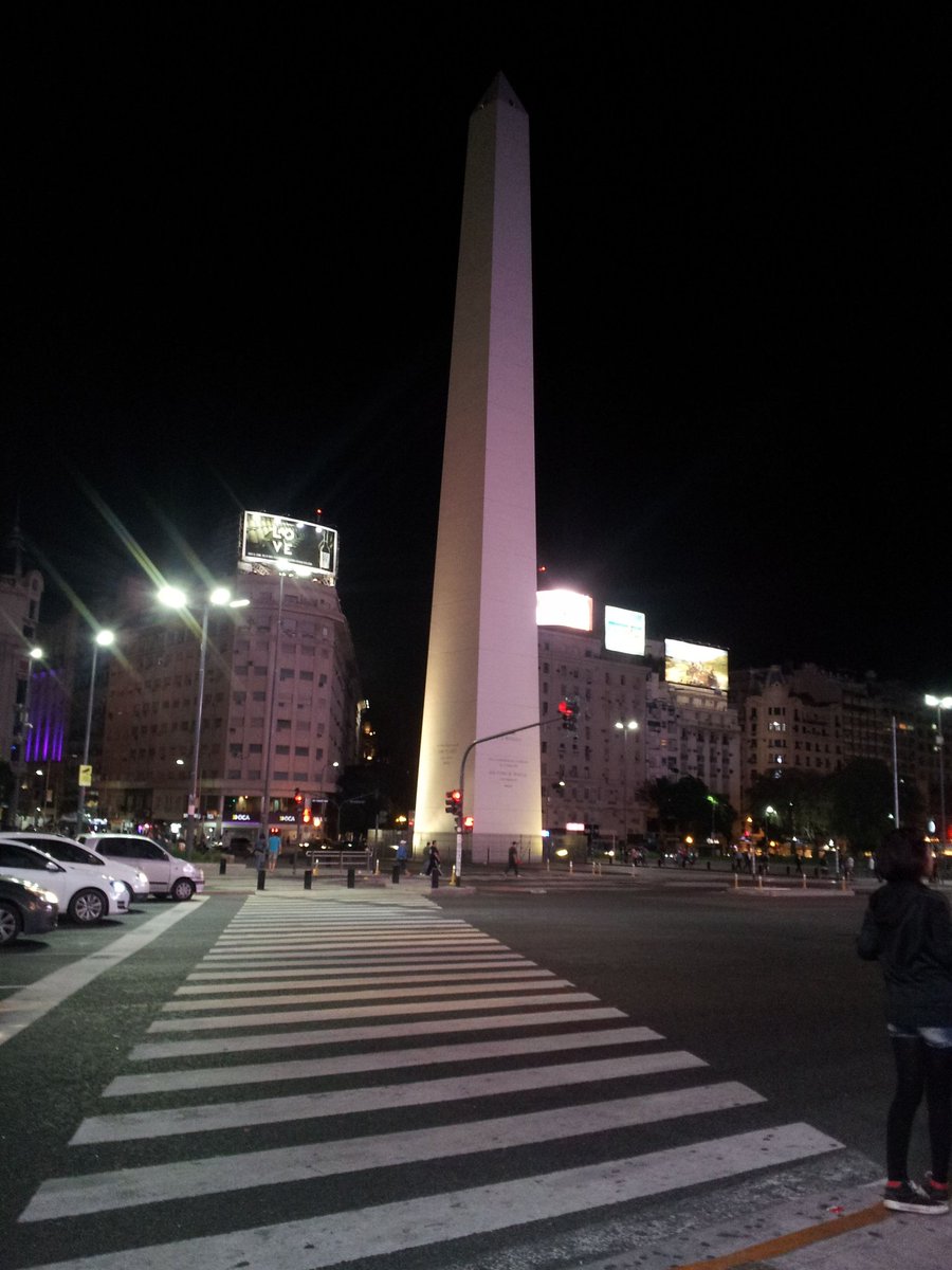 DeCodeBS_'s tweet photo. CHICOS YA ESTOY ACÁ PARA CELEBRAR LA VICTORIA DE LOS TILTS NO VIENE NADIE???? https://t.co/T3FjBYk6vr
