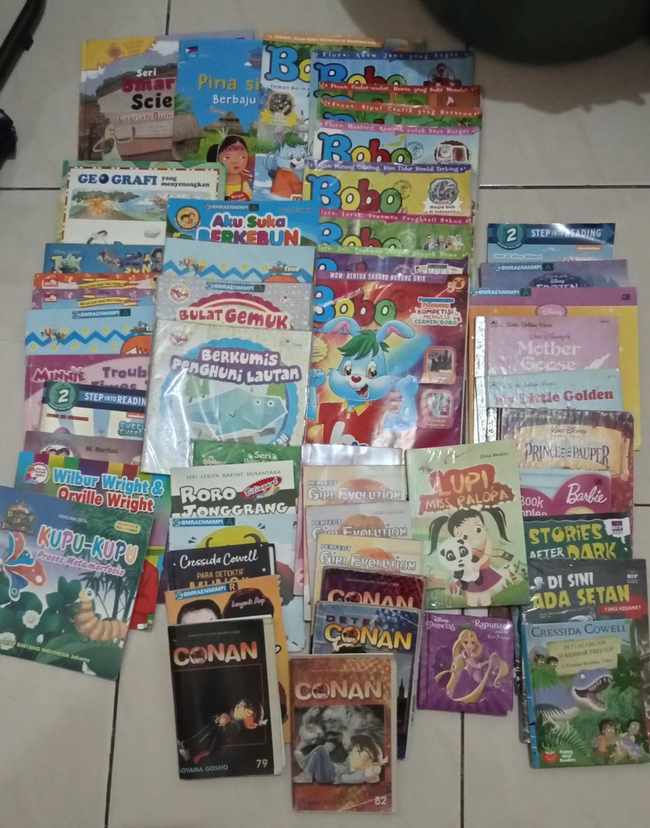 MraenMimpi's tweet photo. Alhamdulillah sudah 50 buku anak2 &amp; remaja layak baca ya teman2🙏

Saat ini buku di #BookhillResidence Bekasi sedang memastikan untuk pengirimannya ke Wasior gimana, semoga dipermudah aaamiiin😇

Dipersilahkan kalau ada yg mau nitip🥰

Rasanya gk sabar❤📚

#DariSampahJadiBerkah https://t.co/OzIGftPyeG