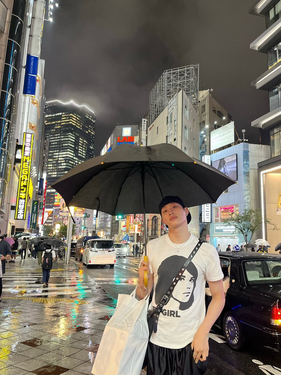 P1H_members's tweet photo. 비 싫어... ☔️😖

#P1Harmony #KEEHO https://t.co/eZfWw7TYtN