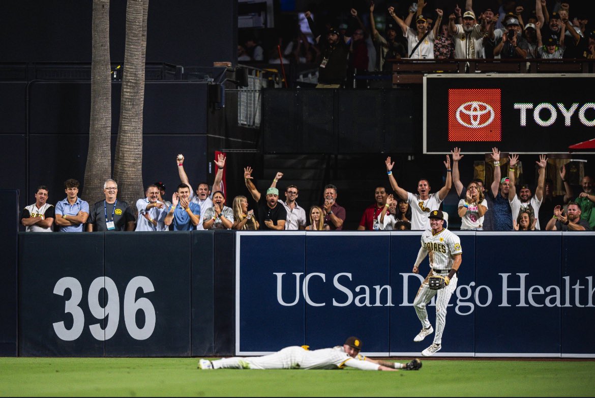 AlScott1998's tweet photo. Hang it in the Louvre. https://t.co/cCMEvr2kWN
