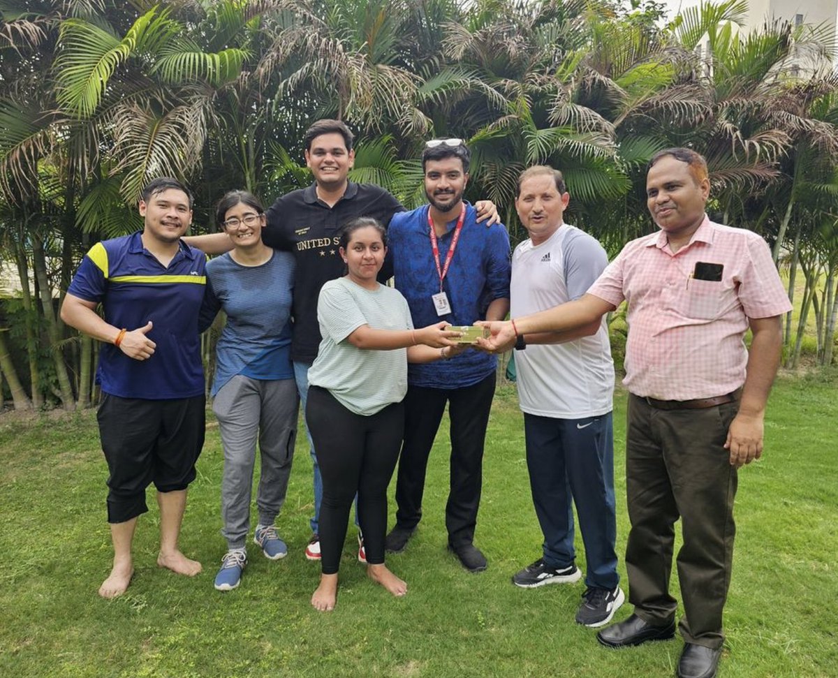 sibmnoida's tweet photo. A big thank you to the Sports Club and IIC SPORTS COUNCIL of MBA 2024-26, our director ma’am, and the faculty for organizing such an incredible sports activity. The students showed immense enthusiasm and spirit throughout the event! https://t.co/kkvsSt0dp5