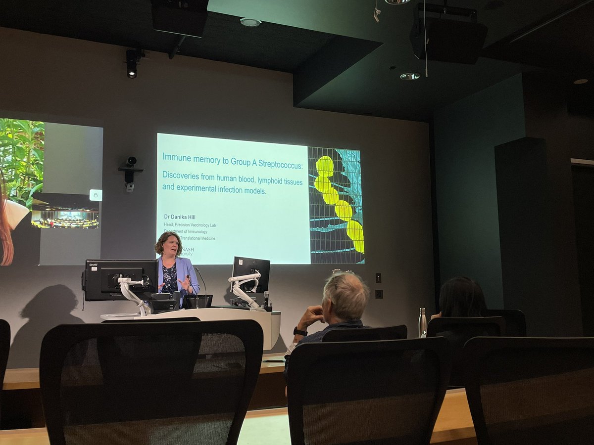 Was a pleasure to have <a href="/ZhoujieDing/">Zhoujie Ding</a> and <a href="/DrDanikaHill/">Danika Hill</a> represent our department at the <a href="/MonashSTM/">Translational Medicine at Monash University</a> seminar today! A great way to showcase the work in the department to the wider school! 💉🦠🥼