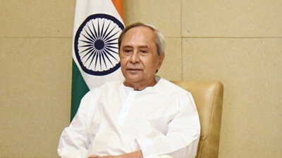 Hemanta92017409's tweet photo. ଚିହିଁ ନିଅନ୍ତୁ ଏହି ଭଦ୍ର ବ୍ୟକ୍ତି ଙ୍କୁ ଯିଏ 24 ବର୍ଷ ଶାସନ କରି ଏବେ ଆଳୁ ପାଇଁ ରାଜନୀତି କରୁଛି ଏ ଲୋକ ର ମୁହଁକୁ ଲାଜ ସରମ ବି ନାହିଁ 24 ବର୍ଷ ରେ ଏତେ ସବୁ କଲ କିନ୍ତୁ ଆଳୁ ଉତ୍ପାଦନ କରିପାରିଲାନି ଛି ଅଲାଯୁଗ ଦଳ.....
@bjd_odisha 
@BJP4India 
@Naveen_Odisha https://t.co/YajQGLJiy3