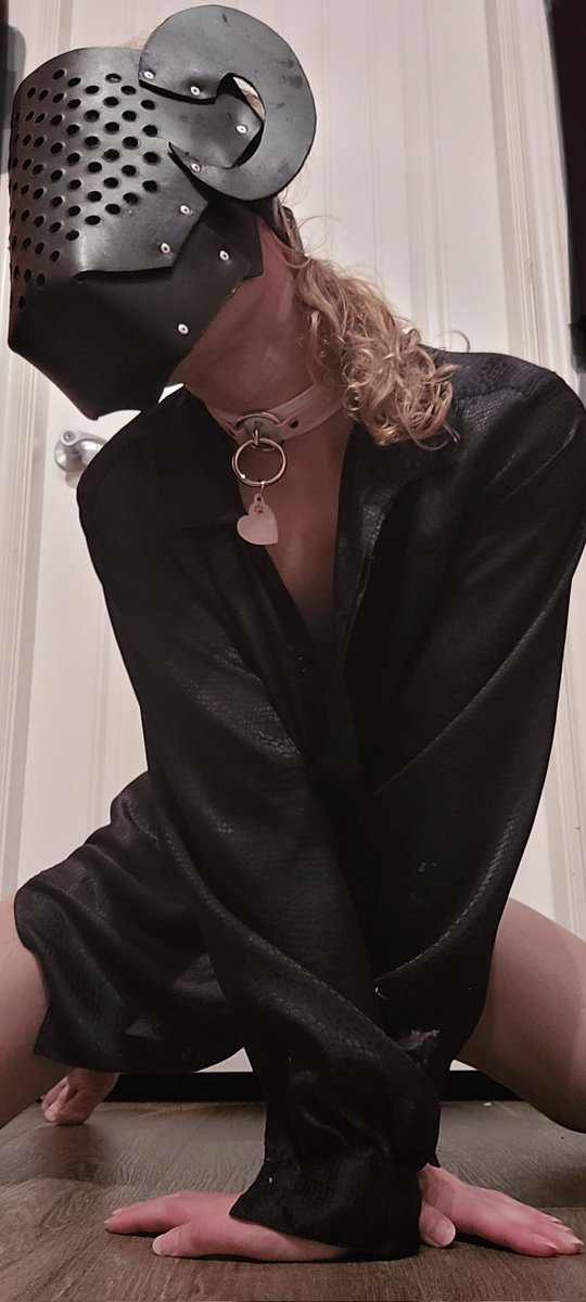 Guess who's officially collared nowwwwwwwwww
I'm just a slut owned by <a href="/PupRypple/">Pup Rypple</a> now 💗
#collared #sissy #beta