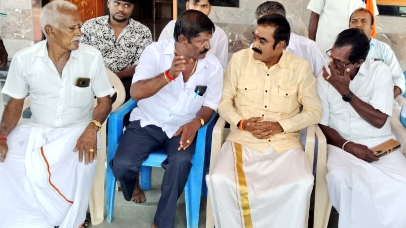 புதுக்கோட்டை மாவட்டம்  அறந்தாங்கி ஸ்ரீ வீரகாளியம்மன் திருக்கோவில் மண்டகபடி நிகழ்வில் கலந்து கொள்ள சென்றபோது புதுக்கோட்டை, காரைக்குடி,திருப்பத்தூர், காளையர்கோவில்  உள்ளிட்ட பல பகுதிகளை சார்ந்த சொந்தங்கள்,  கழக நிர்வாகிகள் பேரன்பு காட்டி என்னை வரவேற்றனர். #ஜெய்ஹிந்த்.