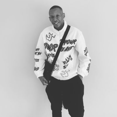 ceebooxx's tweet photo. #NewProfilePic https://t.co/H18JSve5Mf