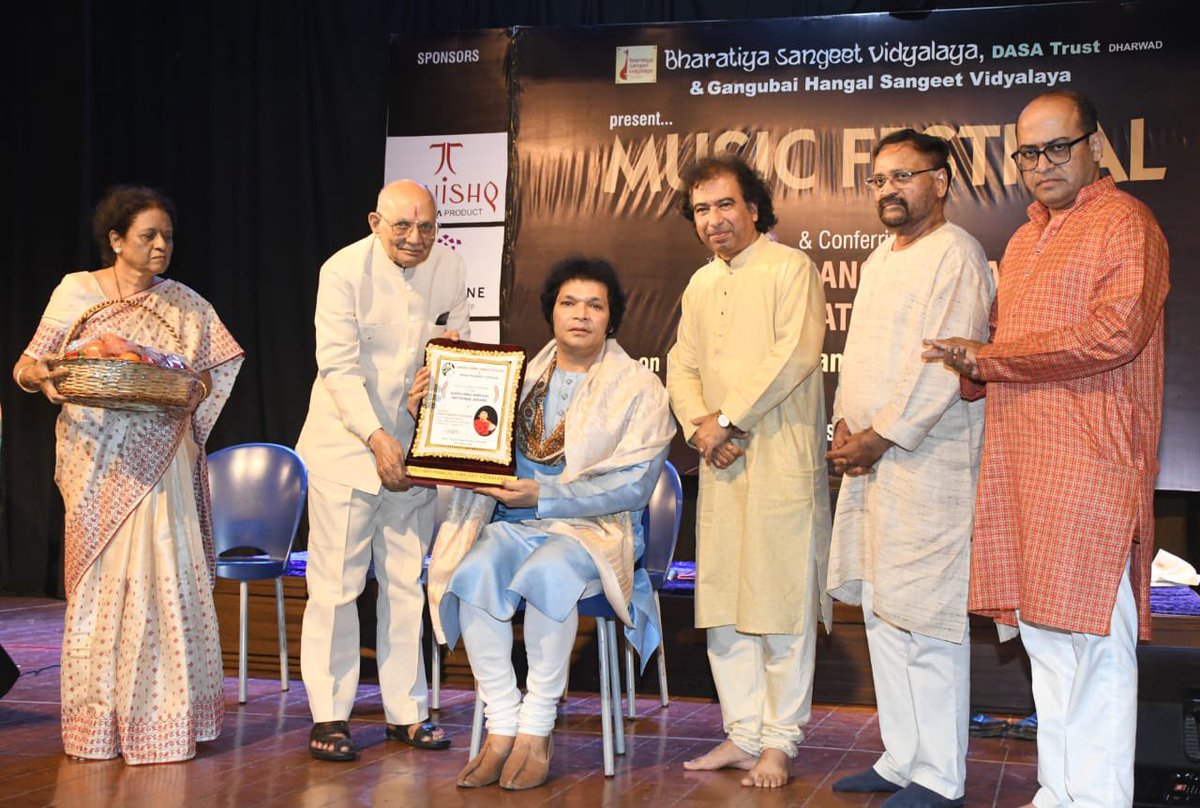 Rakesh Chaurasia tweet media