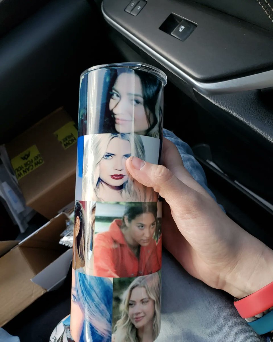 zanessa12's tweet image. Dude my favs are shay and ash I even got a cup .@shaymitch @AshBenzo #buttahbenzo