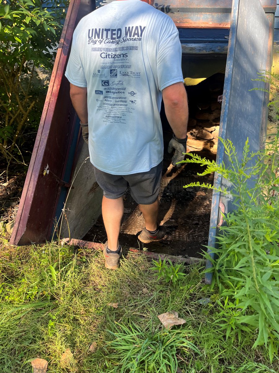 LowrySolutions's tweet image. Lowry Solutions is thrilled to sponsor and volunteer at the Livingston County United Way 2024 Day of Caring! 

Join us in giving back and making a difference in our community. 💪🤝

#DayOfCaring #CommunitySupport #LowrySolutions #UnitedWay #Volunteerism #GiveBack