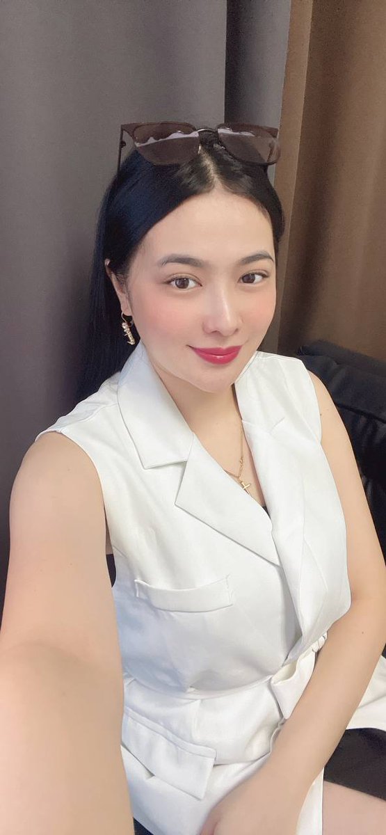 itsmesandssss's tweet photo. at work! https://t.co/NzTKBkBFaF