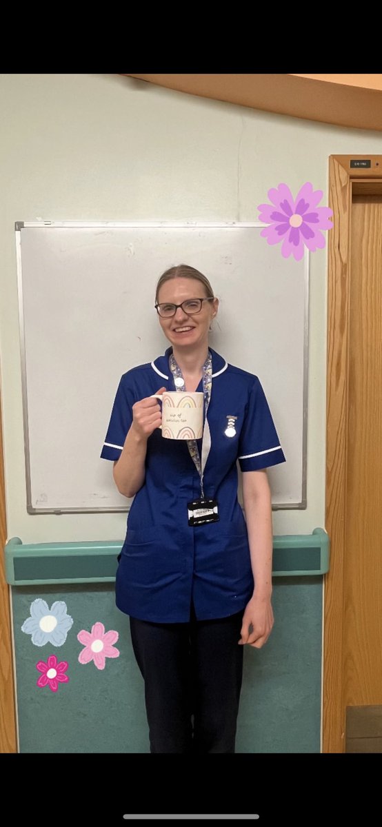 Well done to Gemma for becoming our new band 6 on D33!! She also got ‘mugged’ for being helpful, kind and always willing to help others!! Well done Gemma 🩷⭐️
*photo posted with consent*