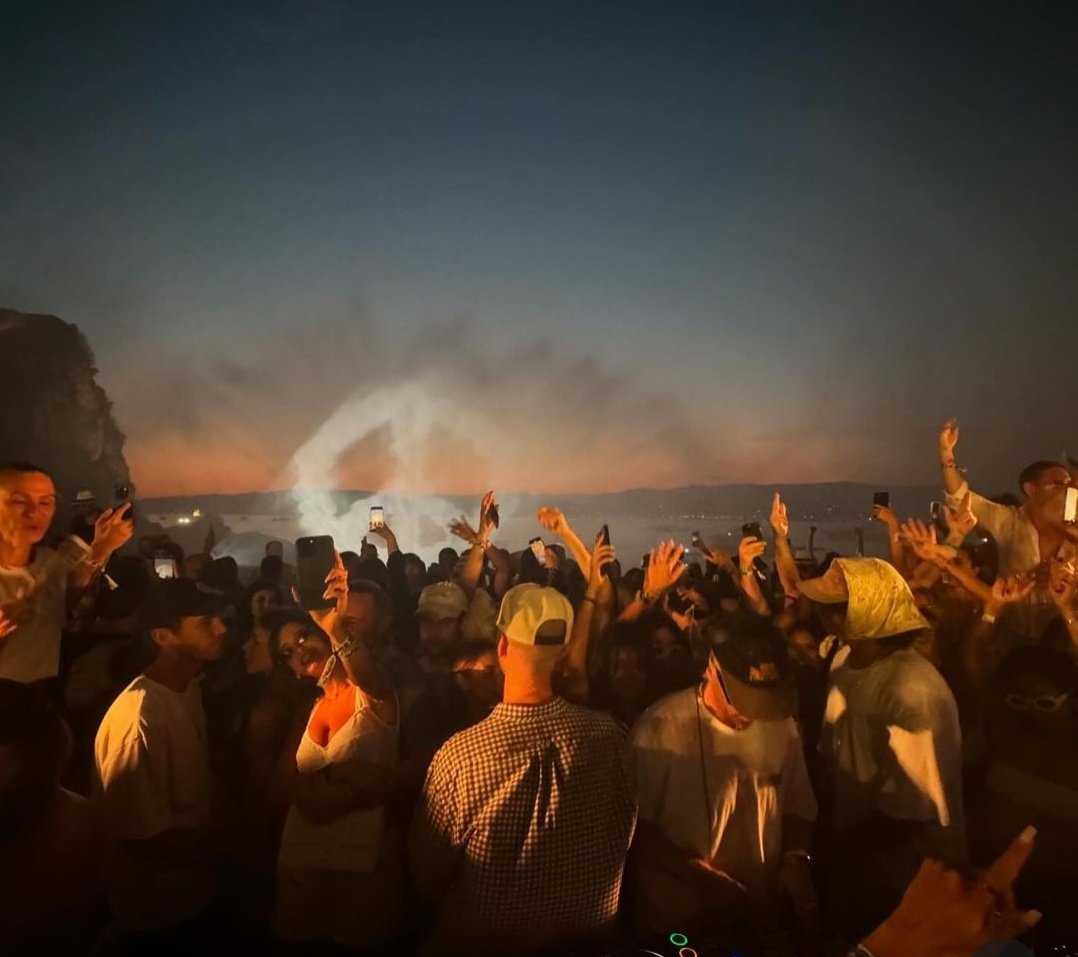 goodfeIIaz's tweet image. Told ya, I'm having fun ✨️