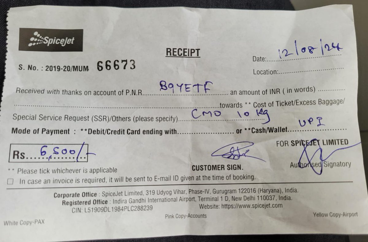 sulay28's tweet photo. - Above all he said out of this 6500 INR, you will get 3000 INR back in your payment method but same mentioned nowhere !!
- Without paying the amount, the staff wasn't ready to let her board the flight!!
What’s going on here?? Can someone look? @flyspicejet https://t.co/86jPzwKcwD