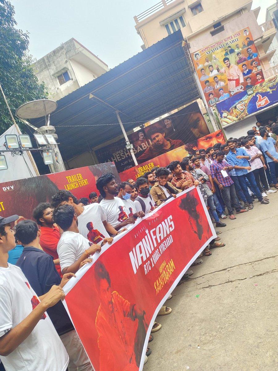 Gokul_1909's tweet photo. Sudarshan35mm under nani fans control now 🔥 🔥 

#SaripodhaaSanivaaram https://t.co/SqlG4KtBU3