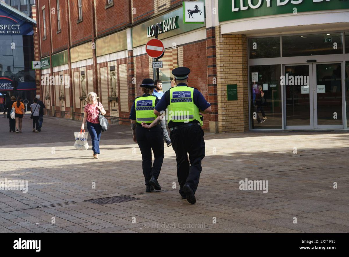 MaranathaPhotos's tweet photo. #hullprotest #Hull #EastYorkshire #Riots August 13th 2024. 10days post riot 1. The Royal Hotel - believed to house asylum seekers 2. Greggs and Specsaver on Jameson St - boarded windows 4. Shoezone store remains closed. #Police presence increased, though now minimal. https://t.co/ay5sbObomP
