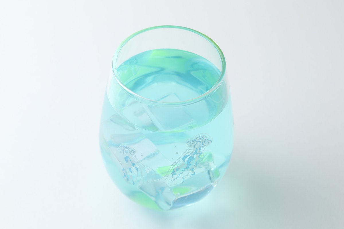 暗闇で光る海月のグラス」 人気すぎて早期完売したグラスが入荷しま