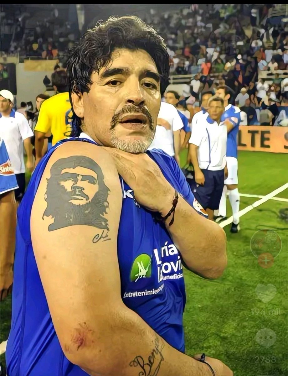 UN REVOLUCIONARIO ? ... i TE LO TENGO ! ...