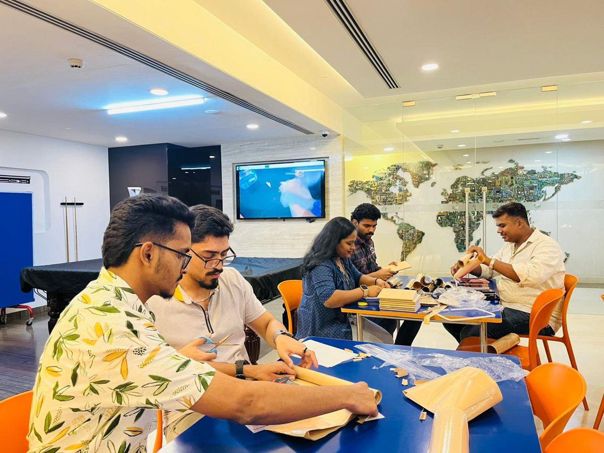 LifeAtHGS's tweet image. #TeamHGS across Bangalore, Hyderabad, and Mysore came together for a book-binding event, preparing 2,400 books for #donation. We #WorkToGive opportunities to build a brighter future for our communities.