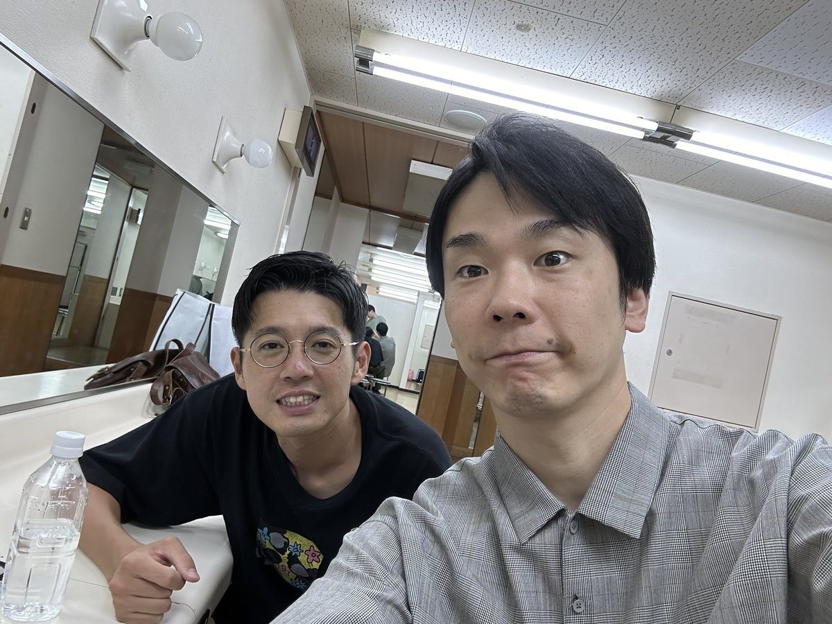 hamaitachi's tweet photo. トークライブおわりました🙆‍♂️
いやー、楽しかった。。
ゲストのトットの桑原も最高でした👍
来て頂いたお客さん、ありがとございました😄
また定期的にしますー‼️ https://t.co/azdXG1e13G