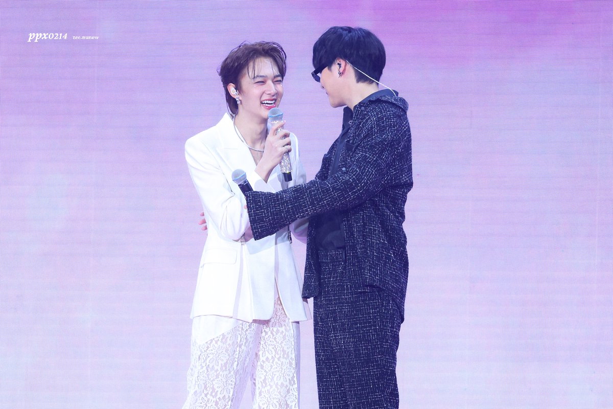 ppx0214's tweet photo. 240811 น้องนิวกับพี่ทอย ❤️

#NuNew1stConcertDay2
#NuNew
#THETOYS https://t.co/4tP5G9bpBs