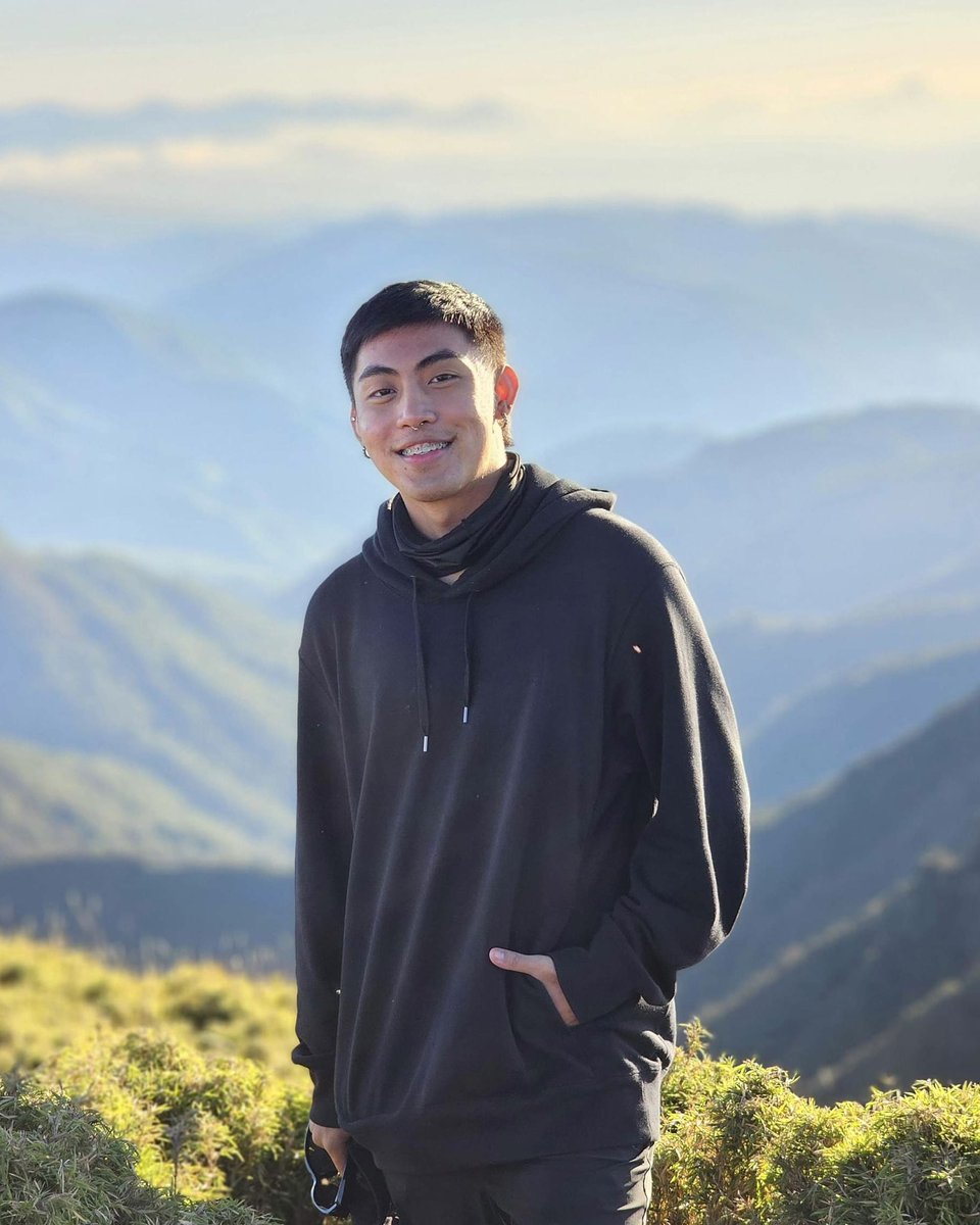 sakumadiku's tweet photo. I conquered Mt. Pulag with Batlaya team last weekend and it will be an unforgettable memory. 

Pulag, nakakabighani ka! ⛰️ https://t.co/rsBlxKhxhF