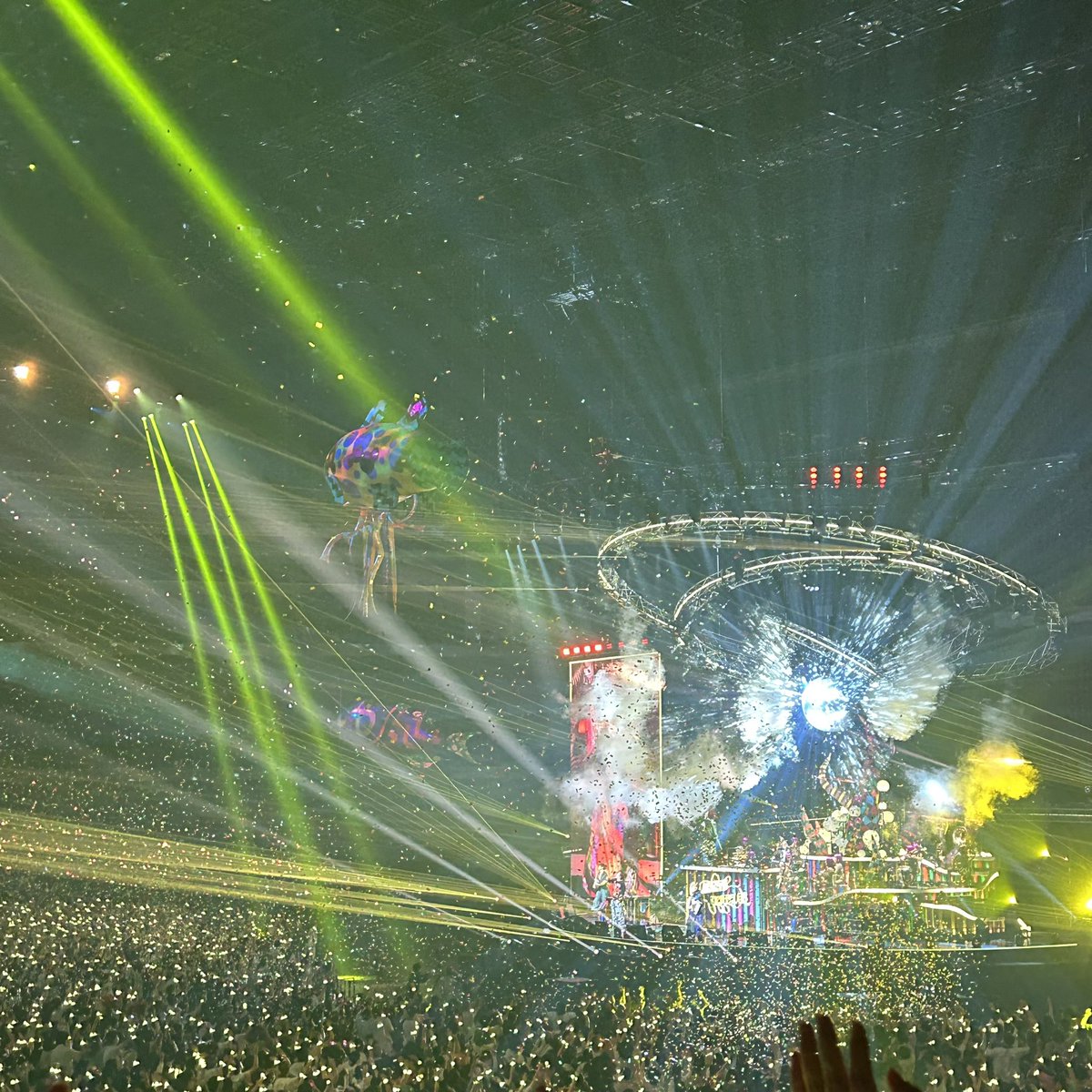 qwprf's tweet photo. SEKAI NO OWARI  「深海」
Kアリーナ横浜2日目Semi FINAL
席はニュウドウカジカ
世界一醜い生物らしいです。

代々木に続いてkアリーナ。
毎回楽しすぎる🌍✨
何よりkアリーナ作りも音響も最高に良くて感動！ https://t.co/qNS1jol4LO