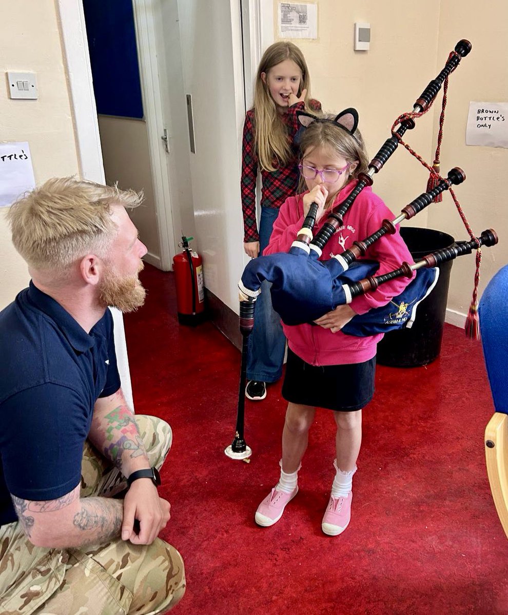 bkacoy_oc's tweet photo. Thank you to all the parents, grandparents, spouses, siblings &amp; children who joined us for a fantastic Families Day at Victoria Barracks. Your support, especially while we’re away &amp; your dedication traveling from all across Scotland, mean everything to us. #FamiliesDay #5SCOTS https://t.co/Zn6iDFWzFE