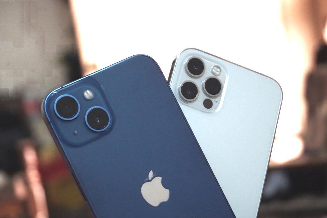 GotheDrakkar's tweet photo. Cheap iPhones just for you $300.00 https://t.co/AJh9DboJqJ