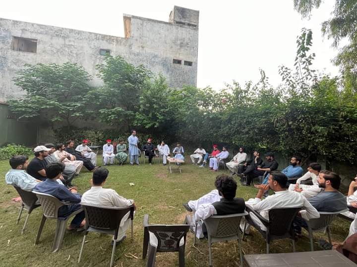 PSFPunjaab's tweet photo. PSF Punjab held a meeting in memory of the Babarra martyrs in Barakahu, Islamabad. The event was attended by various units of @PSFPunjaab and office bearers of the ANP Islamabad. We reaffirmed our commitment to never abandon the path we inherited from the Khudai Khidmatgars. https://t.co/TW02Zfgpg6