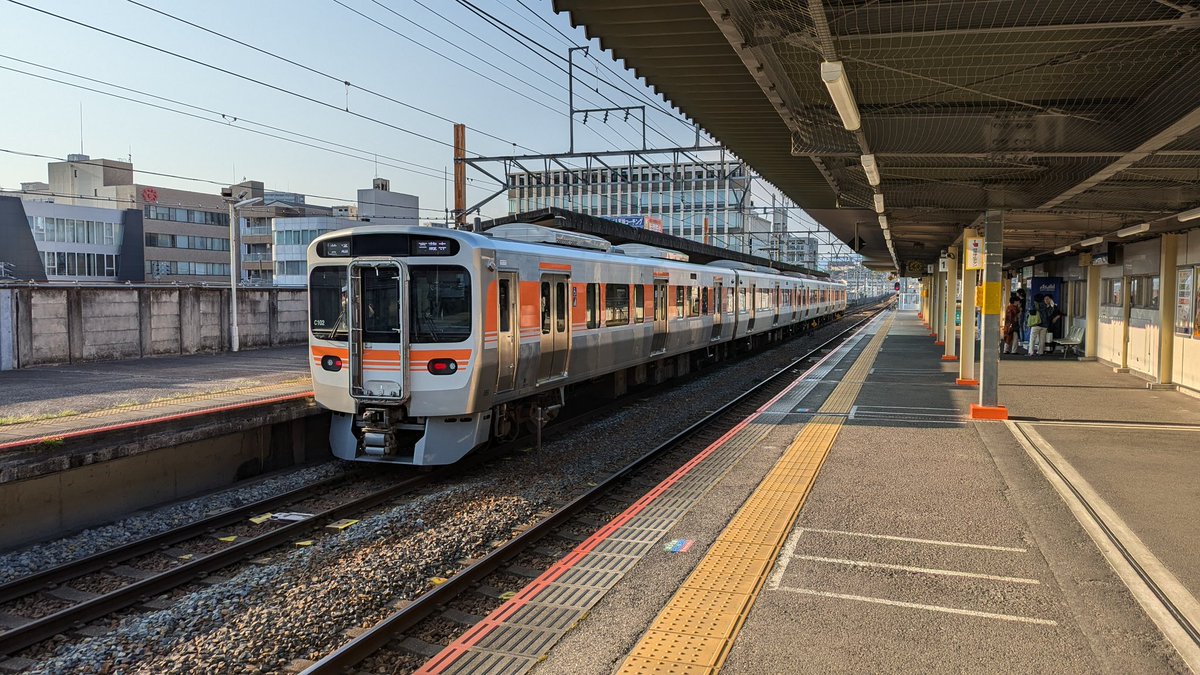 Yozy0101's tweet photo. フラっと名古屋に来ました。大阪から近いのに街の雰囲気がぜんぜん違うのが面白いですね。大津通の何とも言えない��洒な雰囲気が心地よいですね。は関西ではちょっと味わえないですね。強いて言えば神戸かな。でも神戸ともちょっと違うんですよね。やっぱ独特！ https://t.co/xB0vgajbcs
