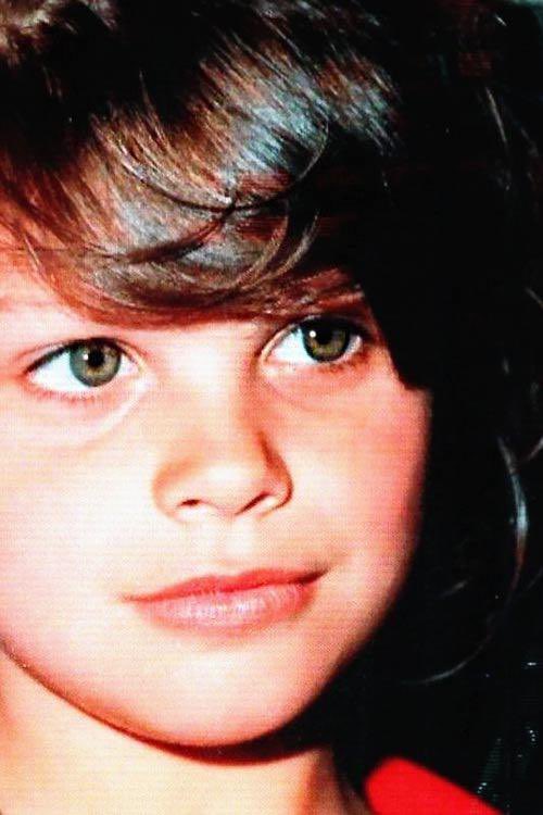 AmorosoOF's tweet photo. Una bambina di 38 anni! 
Grazie a tutti per gli auguri e i pensieri luminosi. 
Con amore, 
Ale ❤️ https://t.co/1y68bDJwqt