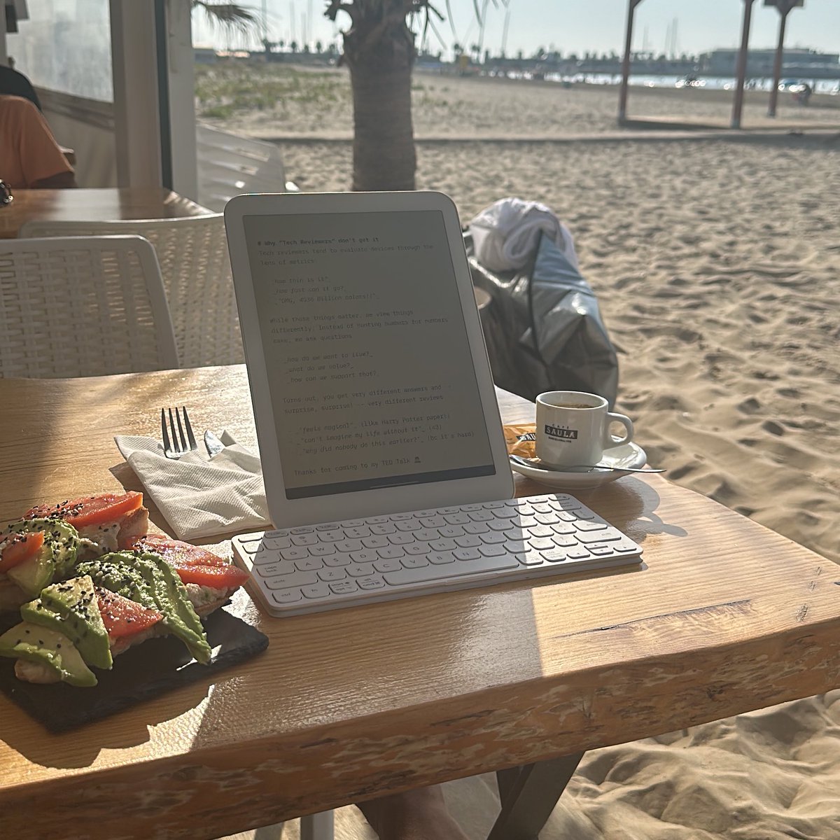 daylight tweet media