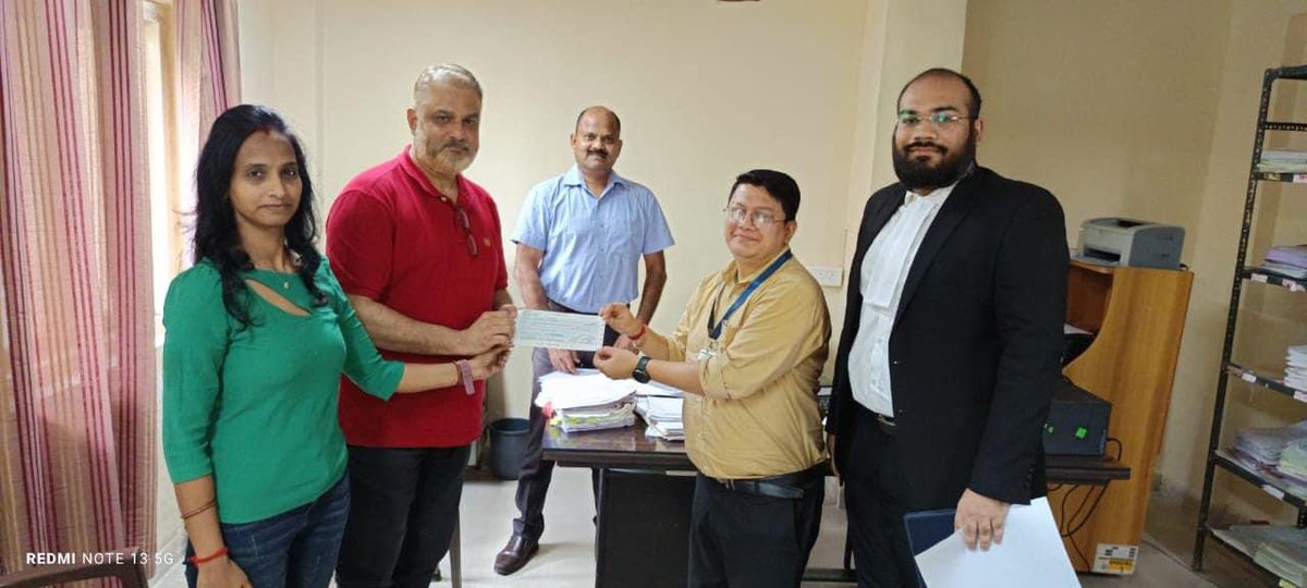 During the hearing of Gratuity matter the Opposite Party M/s Gini and Jony handed over a cheque of Rs. 103340/- to Sh. Dharmendra Alam Singh Rawat, the applicant.