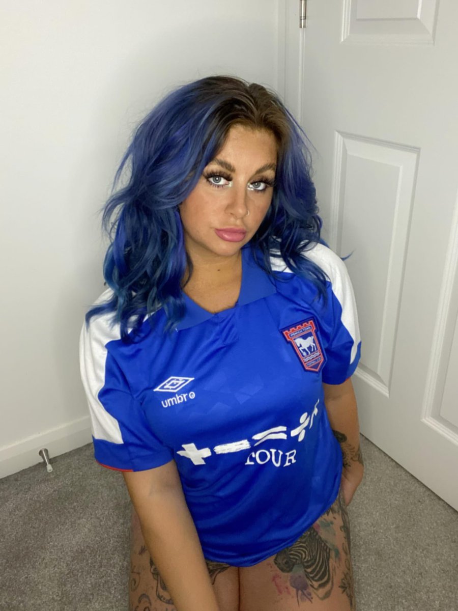 Zoe_ITFC's tweet photo. Score predictions for Saturday ? 🔵⚪️

As it’s an early KO I have a feeling it’s going to be 2-2 🫣 might regret saying that though 

#ITFC #liverpool #prem #VAR https://t.co/qzwsNP0HzC