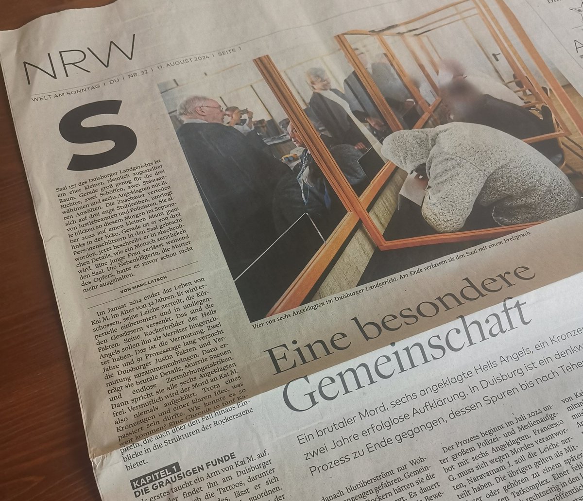 Marc Latsch (@latschmarc) on Twitter photo Als ich vor zwei Jahren, damals für <a href="/rponline/">𝖗𝖚̈𝖑𝖕𝖘𝖊𝖓𝖉𝖊 𝖕𝖔𝖘𝖙 🫠</a>, erstmals Saal 157 betrat, wusste ich, dass dieser #Rocker-Prozess besonders werden könnte. Doch auf das, was sich dort 91 Prozesstage abspielen sollte, war ich nicht vorbereitet.
Ein Drama in 5 Kapiteln <a href="/WELT/">WELT</a>
welt.de/regionales/nrw… Als ich vor zwei Jahren, damals für <a href="/rponline/">𝖗𝖚̈𝖑𝖕𝖘𝖊𝖓𝖉𝖊 𝖕𝖔𝖘𝖙 🫠</a>, erstmals Saal 157 betrat, wusste ich, dass dieser #Rocker-Prozess besonders werden könnte. Doch auf das, was sich dort 91 Prozesstage abspielen sollte, war ich nicht vorbereitet.
Ein Drama in 5 Kapiteln <a href="/WELT/">WELT</a>
welt.de/regionales/nrw…