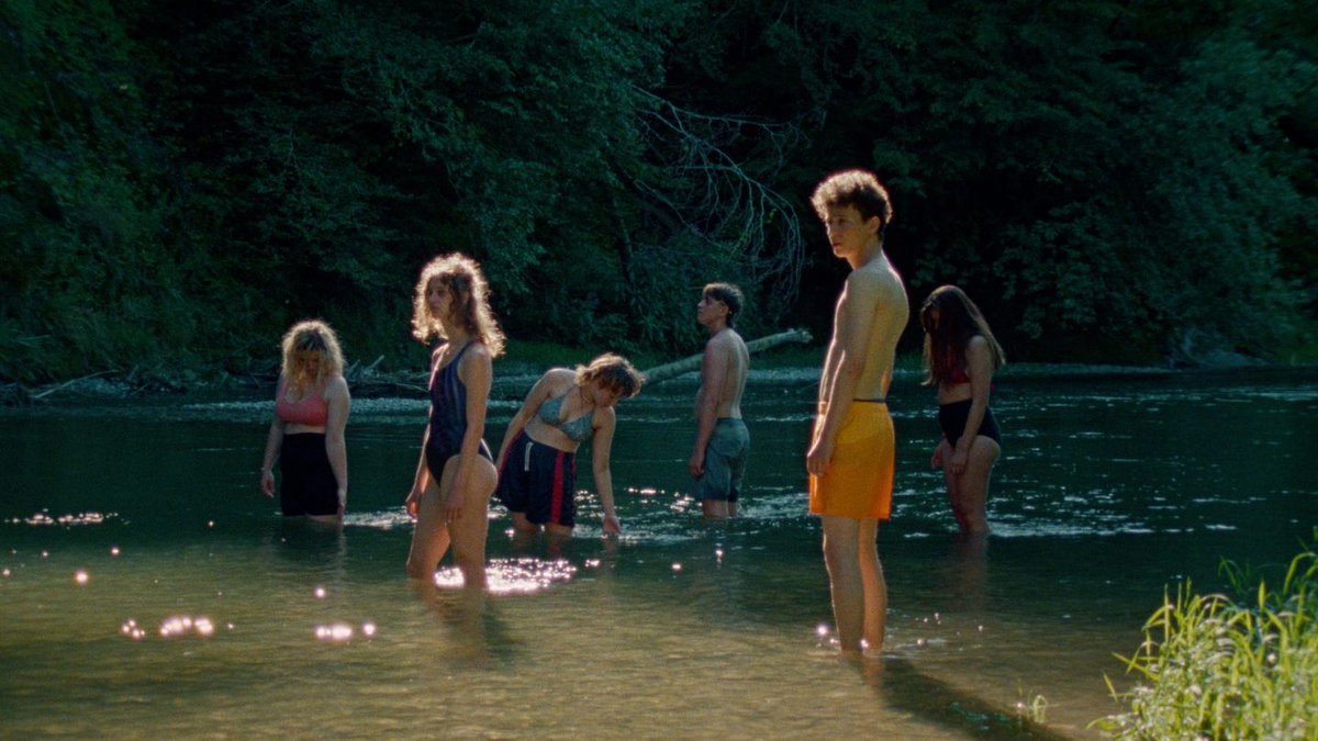 criticde's tweet image. Ein  tragischer Vorfall am See, ein heißer Tag am Fluss und ein  abenteuerlicher Monat in Jordanien. Neue Filme von Laurynas Bareiša, Willy Hans und Kurdwin Ayub. Till Kadritzke vom @FilmFestLocarno : critic.de/special/kampfs…