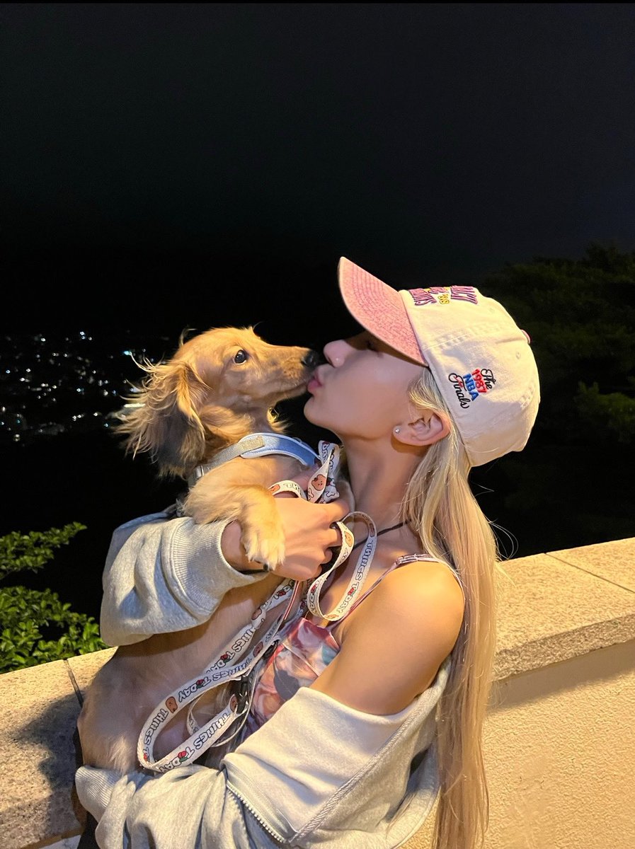 BADVILLAIN tweet media