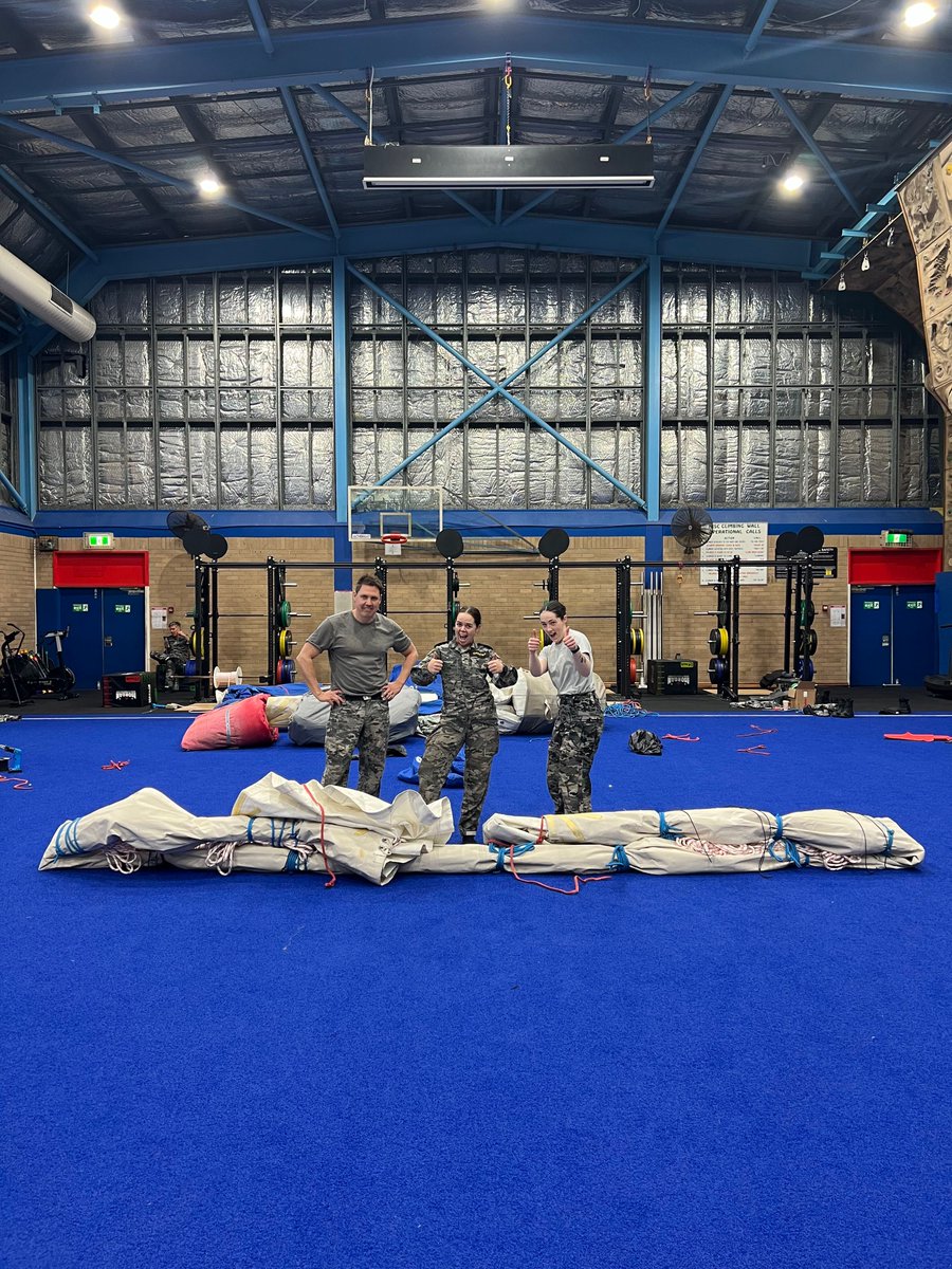 YoungEndeavour1's tweet photo. Sail Prep: Done &amp; dusted! 💪#YoungEndeavour staff have been inspecting sails in preparation for reinstallation. Lines were also attached &amp; folded for ease of hoisting. This prep is about ensuring we are safe &amp; set for our next adventure. ⚓#AusNavy #ReadyForSea https://t.co/VDGdPvKGSZ