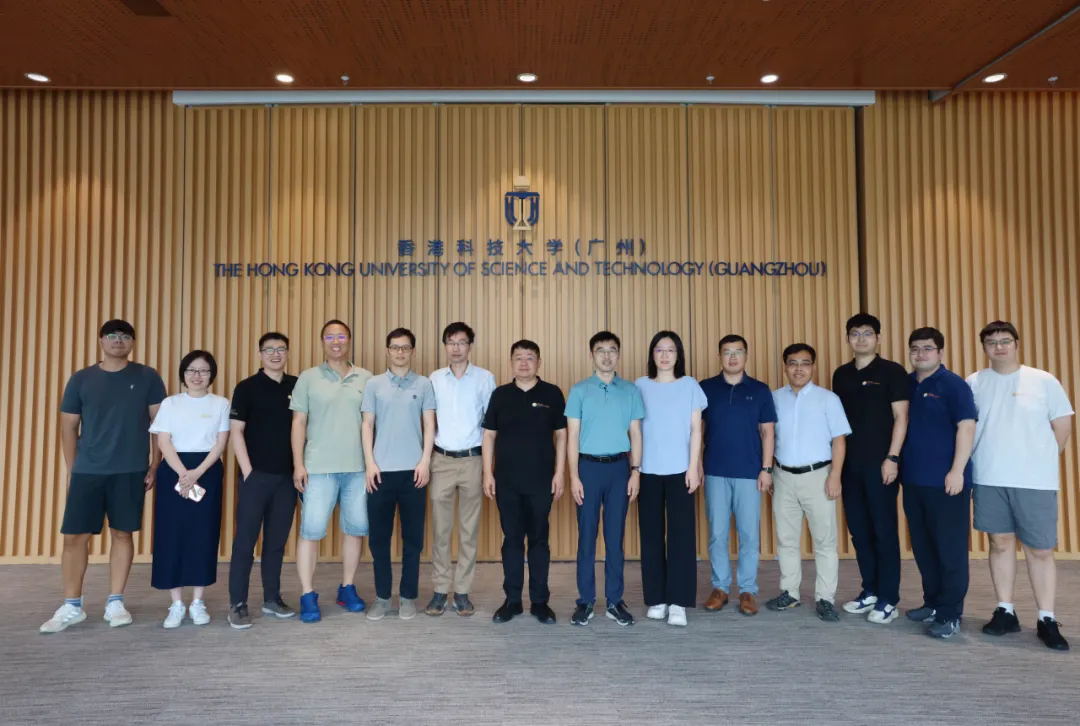 HKUSTGZfunction's tweet photo. 🔍A delegation from the School of Integrated Circuits at Peking University🏫 visited the Microelectronics Thrust at HKUST(GZ). They jointly explored cutting-edge technologies🔬 and talent cultivation models📚 in the field of microelectronics!
#HKUST(GZ) #FUNH #PekingUniversity https://t.co/rkJR3Zc987