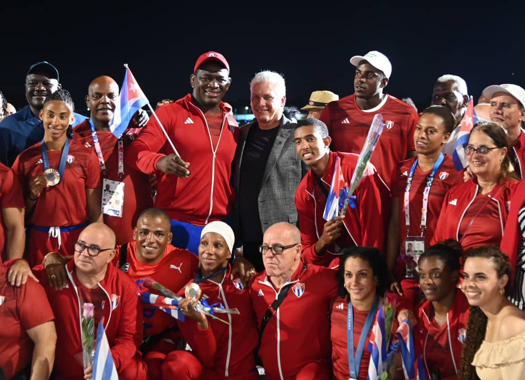 The Cuban Team has returned from the Omimpyc Games 2024, París.

Cuba got the 32nd place with 9 medals.

#Cuba with the five time World champion