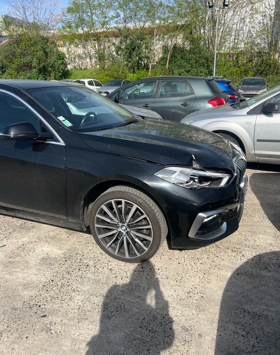 nirian_15's tweet image. 🚨 Dégâts massifs et négligence de @GetaroundFR !

Carrosserie saccagée, pare-brise fracassé, jantes et pneus ruinés, rétroviseurs détruits, clés et kit crevaison volés... Des réparations + de 20000 €, + de 3 mois d'attentes, négligence total de @Getaround ! @LisePressac 

1/3