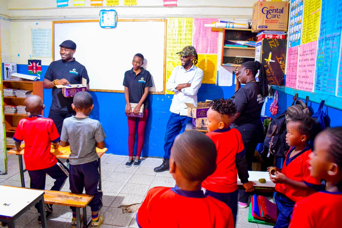 HoMFoundation_'s tweet photo. Inspiring work at Hands of Love! Education, meals, & healthcare for kids. Let's help. Donate: https://t.co/JWJZo3LPVT
#HouseOfMaji #HandsOfLove #Education #Community #GiveBack #HouseofMajiFoundation https://t.co/Uzb3x48wTi
